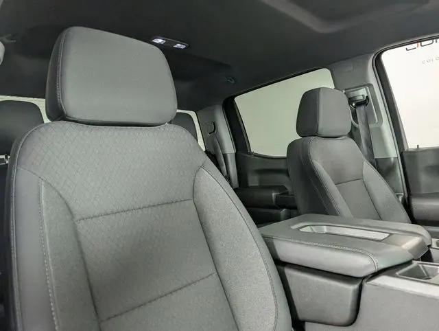 2024 Chevrolet Silverado 1500 4WD Crew Cab Short Bed Custom