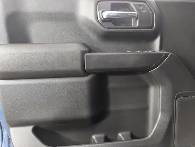 2024 Chevrolet Silverado 1500 4WD Crew Cab Short Bed Custom