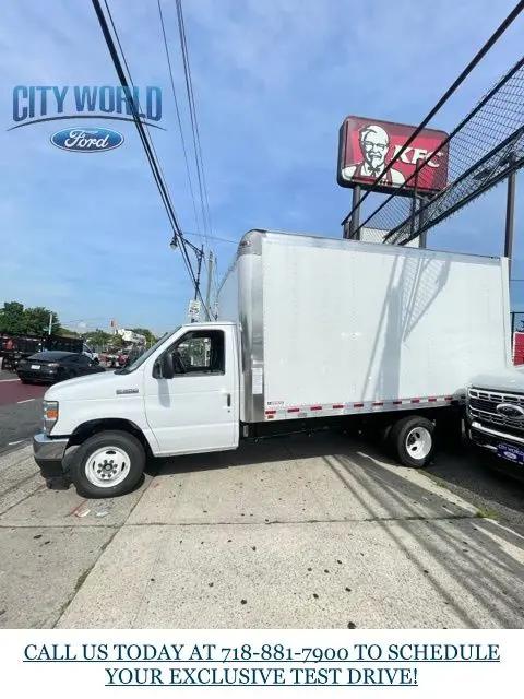 2025 Ford E-350 Cutaway E-Series Cutaway