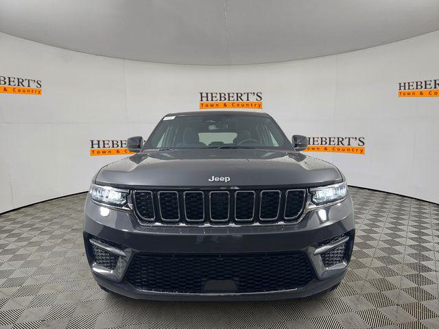 2024 Jeep Grand Cherokee GRAND CHEROKEE LAREDO 4X4