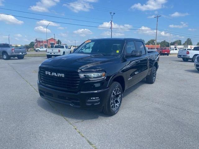 2025 RAM Ram 1500 RAM 1500 LARAMIE CREW CAB 4X4 64 BOX