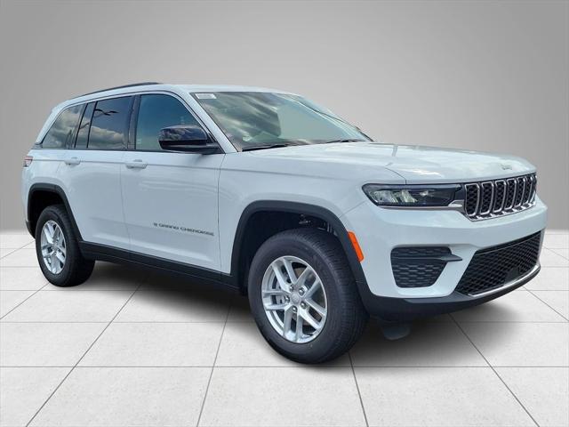 2024 Jeep Grand Cherokee GRAND CHEROKEE LAREDO X 4X4