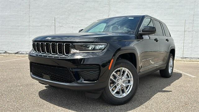 2024 Jeep Grand Cherokee GRAND CHEROKEE LAREDO X 4X4