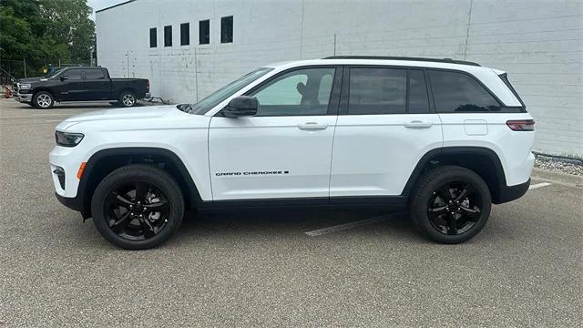 2024 Jeep Grand Cherokee GRAND CHEROKEE LIMITED 4X4