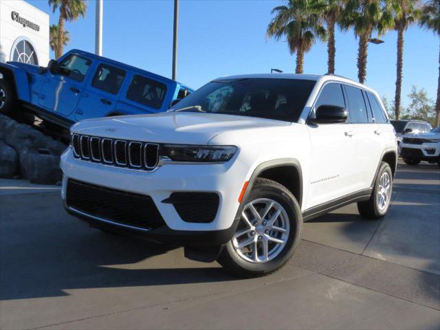 2024 Jeep Grand Cherokee GRAND CHEROKEE LAREDO X 4X4