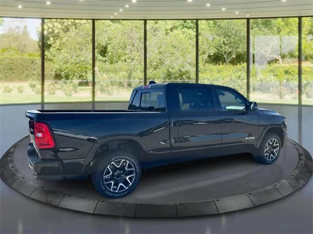 2025 RAM Ram 1500 RAM 1500 LARAMIE CREW CAB 4X4 64 BOX