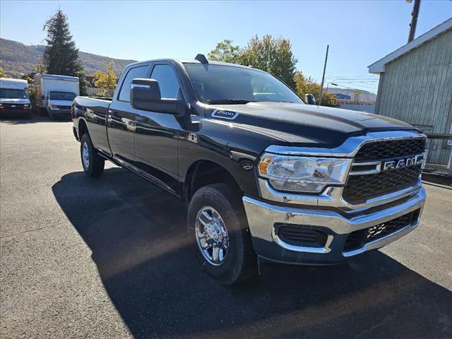 2024 RAM Ram 2500 RAM 2500 TRADESMAN CREW CAB 4X4 8 BOX