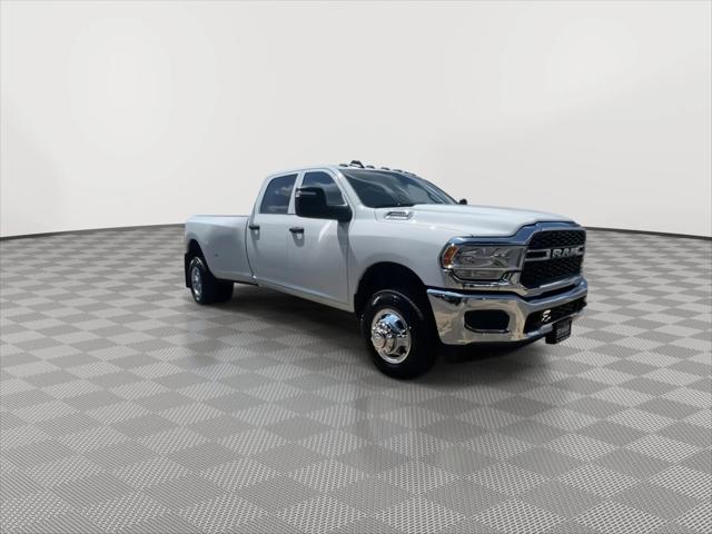 2024 RAM Ram 3500 RAM 3500 TRADESMAN CREW CAB 4X4 8 BOX