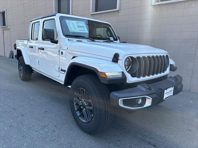 2024 Jeep Gladiator GLADIATOR SPORT S 4X4