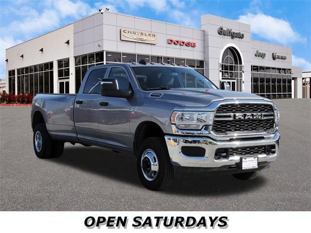 2024 RAM Ram 3500 RAM 3500 TRADESMAN CREW CAB 4X4 8 BOX