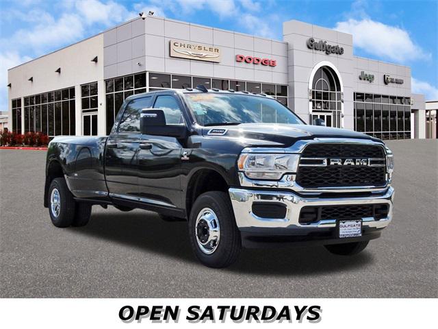 2024 RAM Ram 3500 RAM 3500 TRADESMAN CREW CAB 4X4 8 BOX