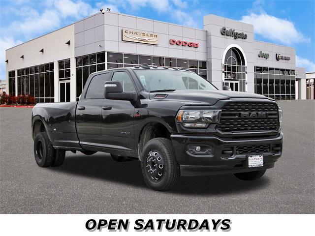 2024 RAM Ram 3500 RAM 3500 BIG HORN CREW CAB 4X4 8 BOX