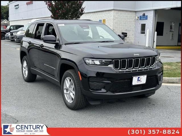 2024 Jeep Grand Cherokee GRAND CHEROKEE LAREDO X 4X4