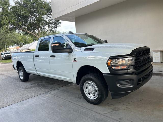 2024 RAM Ram 2500 RAM 2500 TRADESMAN CREW CAB 4X4 8 BOX