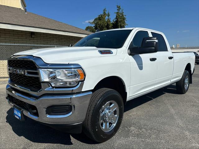 2024 RAM Ram 3500 RAM 3500 TRADESMAN CREW CAB 4X4 8 BOX