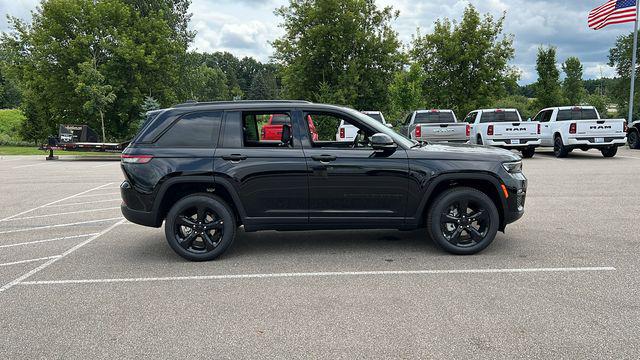 2024 Jeep Grand Cherokee GRAND CHEROKEE LIMITED 4X4