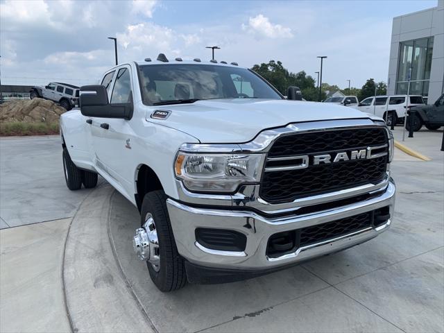 2024 RAM Ram 3500 RAM 3500 TRADESMAN CREW CAB 4X4 8 BOX