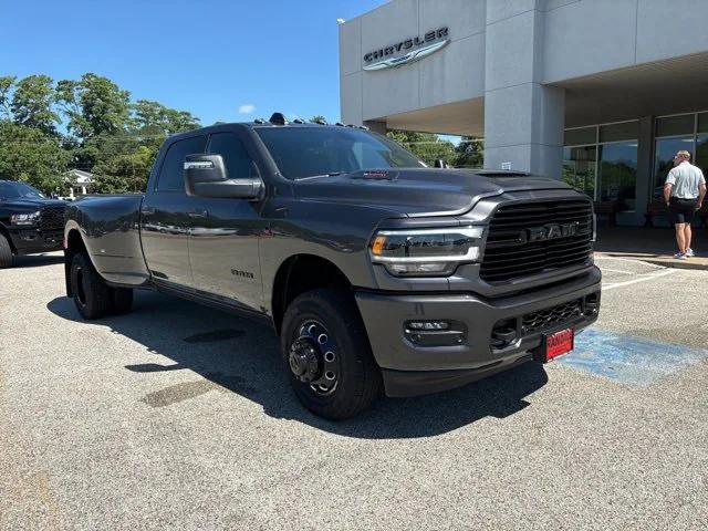 2024 RAM Ram 3500 RAM 3500 LARAMIE CREW CAB 4X4 8 BOX