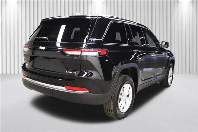 2024 Jeep Grand Cherokee GRAND CHEROKEE LAREDO X 4X4