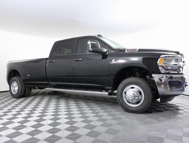 2024 RAM Ram 3500 RAM 3500 TRADESMAN CREW CAB 4X4 8 BOX