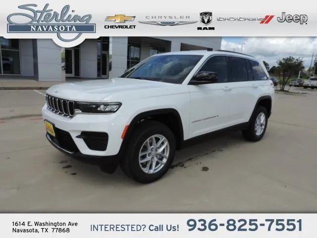 2024 Jeep Grand Cherokee GRAND CHEROKEE LAREDO X 4X4