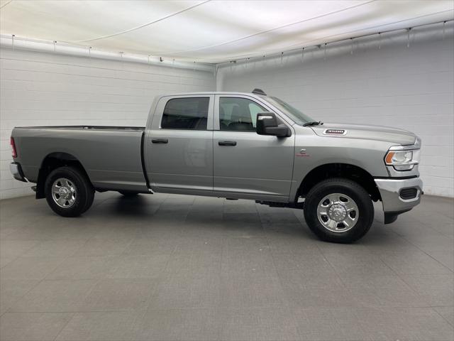 2024 RAM Ram 3500 RAM 3500 TRADESMAN CREW CAB 4X4 8 BOX