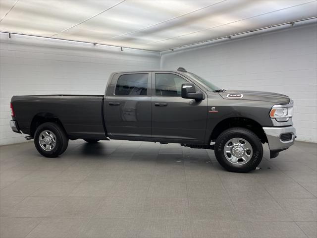 2024 RAM Ram 3500 RAM 3500 TRADESMAN CREW CAB 4X4 8 BOX