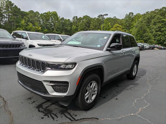 2024 Jeep Grand Cherokee GRAND CHEROKEE LAREDO 4X2