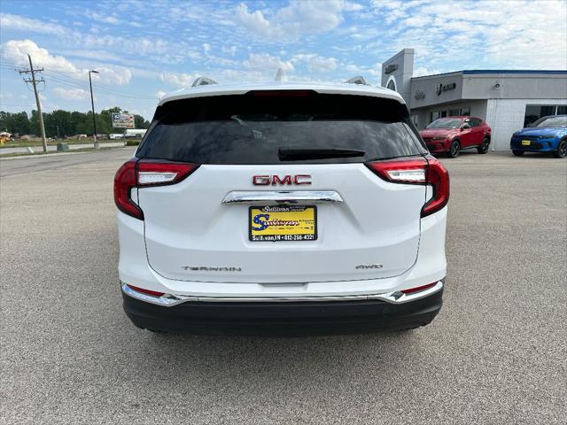 2024 GMC Terrain AWD SLT