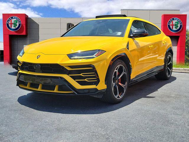 2019 Lamborghini Urus AWD 2019 Lamborghini Urus AWD