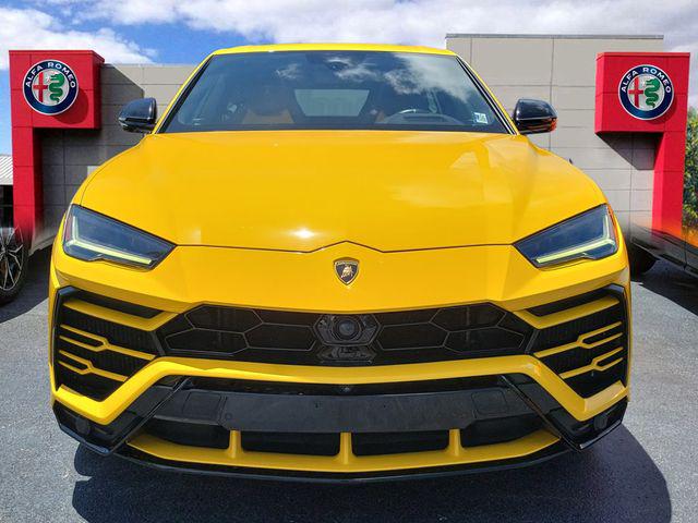 2019 Lamborghini Urus AWD 2019 Lamborghini Urus AWD