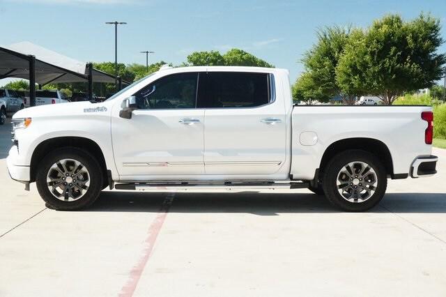 2023 Chevrolet Silverado 1500 4WD Crew Cab Short Bed High Country