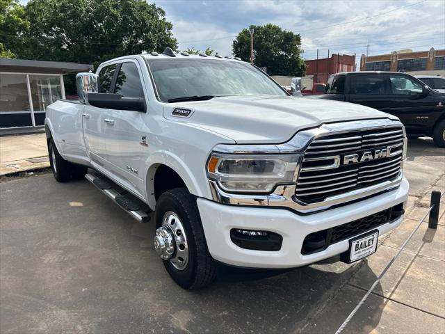 2022 RAM 3500 Laramie Crew Cab 4x4 8 Box