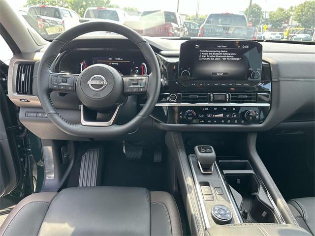 2024 Nissan Pathfinder Platinum 4WD