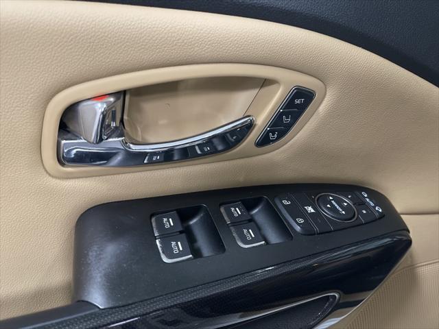 2016 Kia Sedona SX