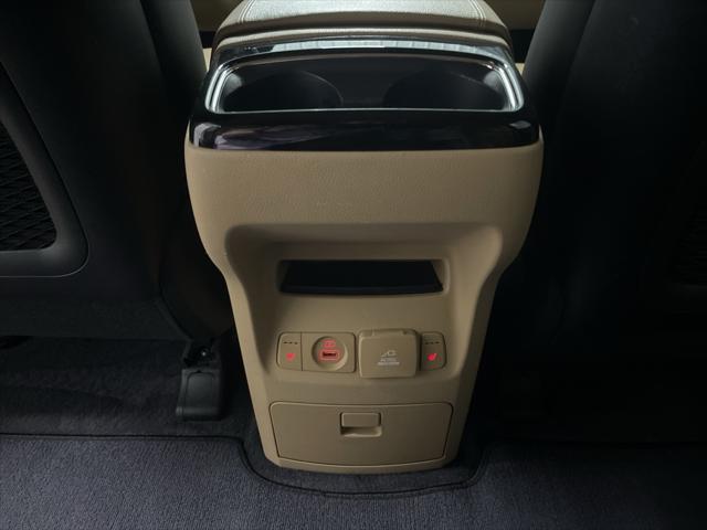 2016 Kia Sedona SX