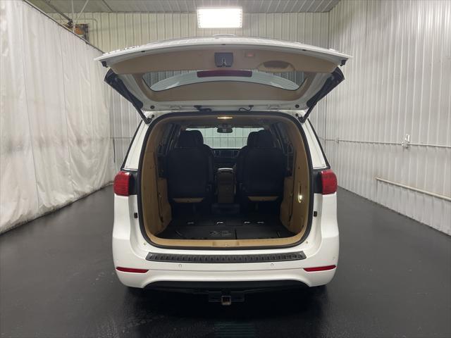 2016 Kia Sedona SX