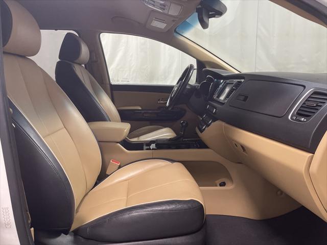 2016 Kia Sedona SX