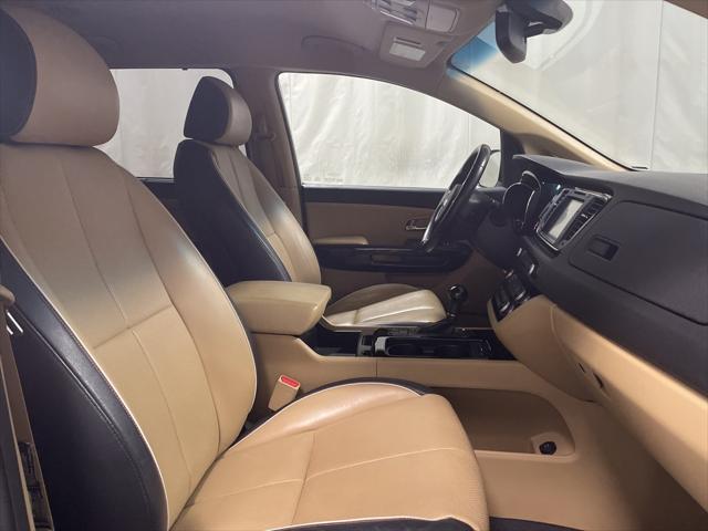 2016 Kia Sedona SX