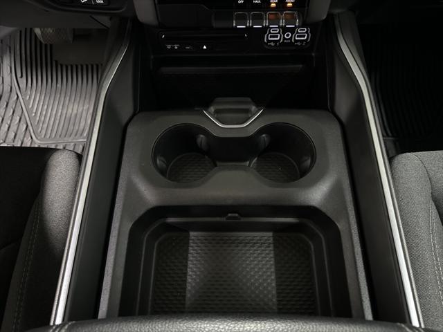 2019 Ram 1500 Big Horn/Lone Star Crew Cab 4x4 57 Box