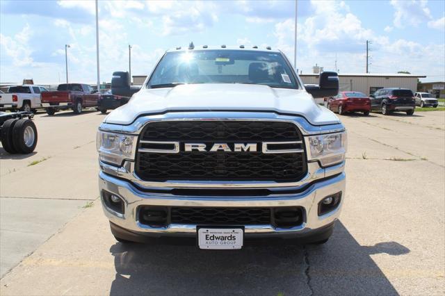 2024 Ram 3500 Tradesman/SLT