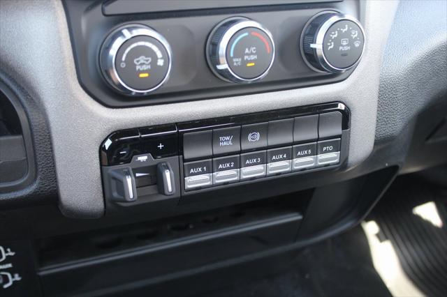 2024 Ram 3500 Tradesman/SLT