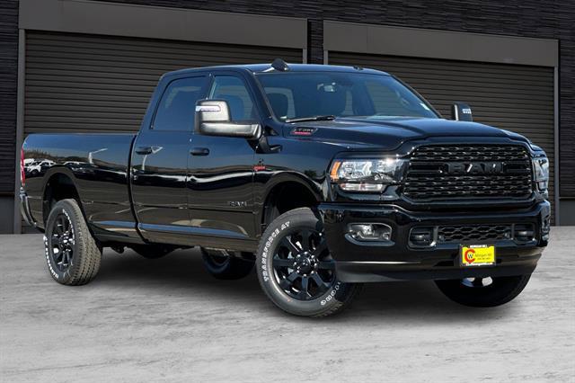 2024 RAM Ram 3500 RAM 3500 BIG HORN CREW CAB 4X4 8 BOX