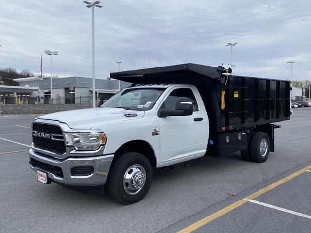 2024 RAM Ram 3500 Chassis Cab RAM 3500 TRADESMAN CHASSIS REGULAR CAB 4X4 84 CA