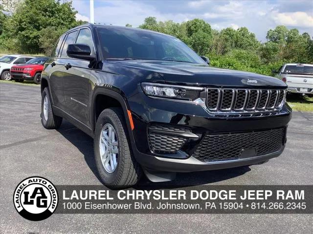 2024 Jeep Grand Cherokee GRAND CHEROKEE LAREDO 4X4