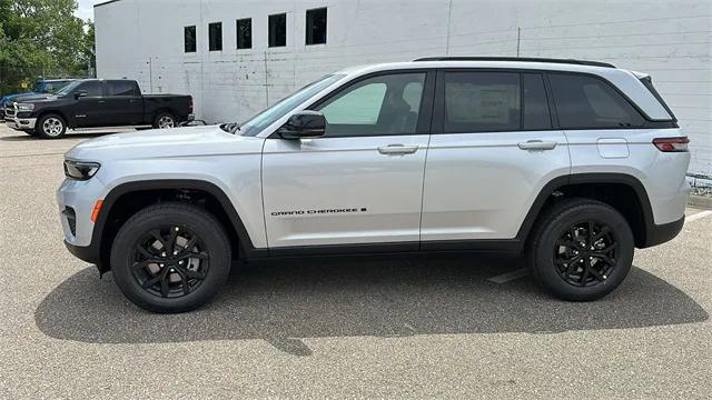 2024 Jeep Grand Cherokee GRAND CHEROKEE ALTITUDE 4X4