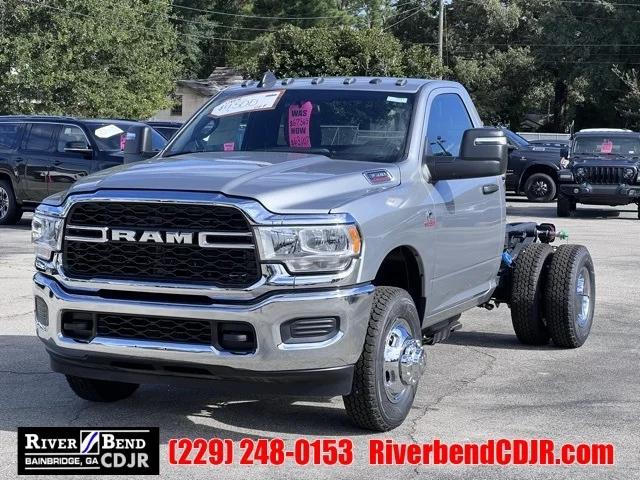 2024 RAM Ram 3500 Chassis Cab RAM 3500 TRADESMAN CHASSIS REGULAR CAB 4X2 60 CA