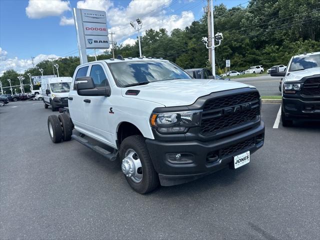 2024 RAM Ram 3500 Chassis Cab RAM 3500 TRADESMAN CREW CAB CHASSIS 4X4 60 CA