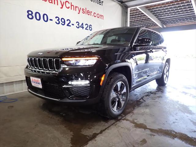 2024 Jeep Grand Cherokee Unknown