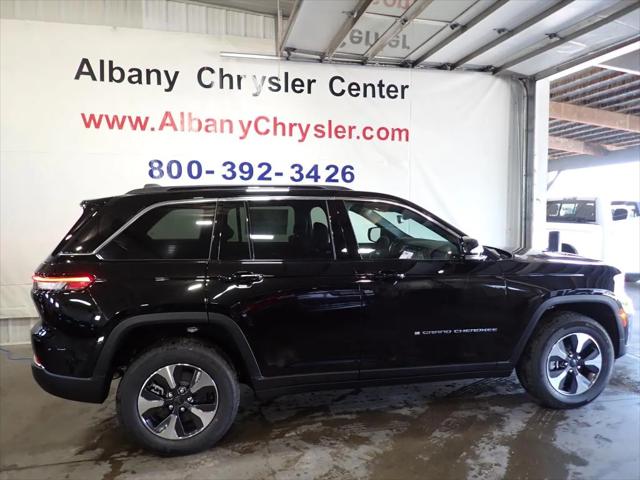 2024 Jeep Grand Cherokee Unknown